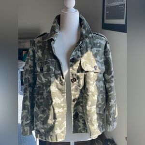 Women’s Boutique Brand Camo Print Jacket